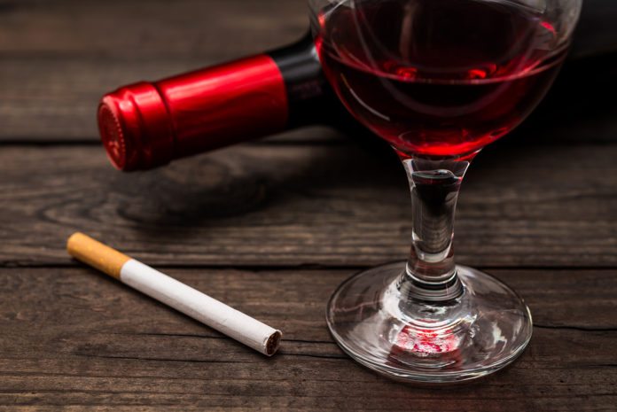 Drinking Red wine can decrease the short term effects of cigarette smoking